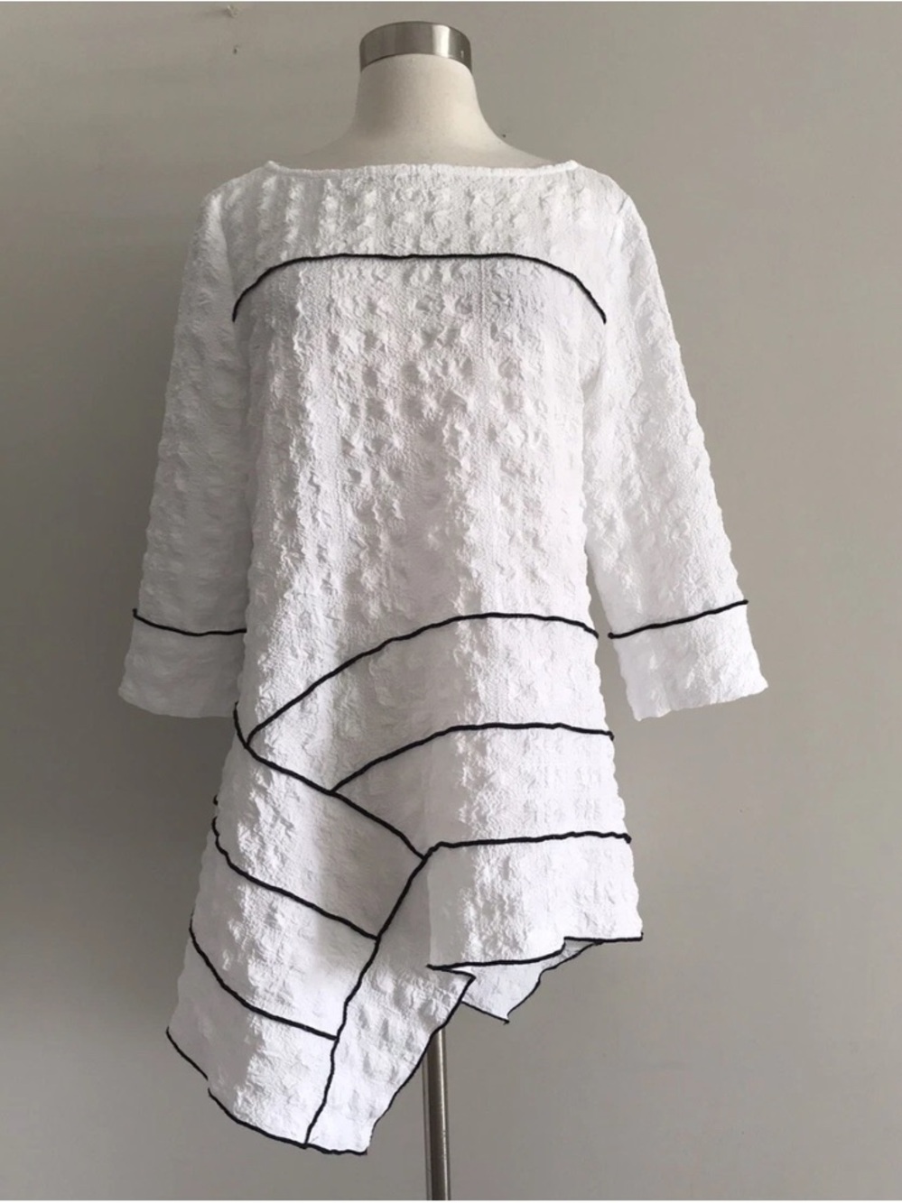 IC BY CONNIE K POLYESTER SPANDEX ASYMMETRICAL HEM TUNIC SHIRT TOP SZ M